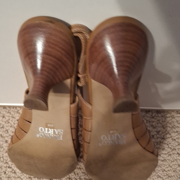 Franco Sarto Women's Tan Slingback Sandals - Picture 5 of 5